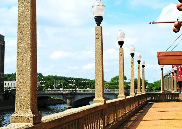 Downtown River Facing Gem